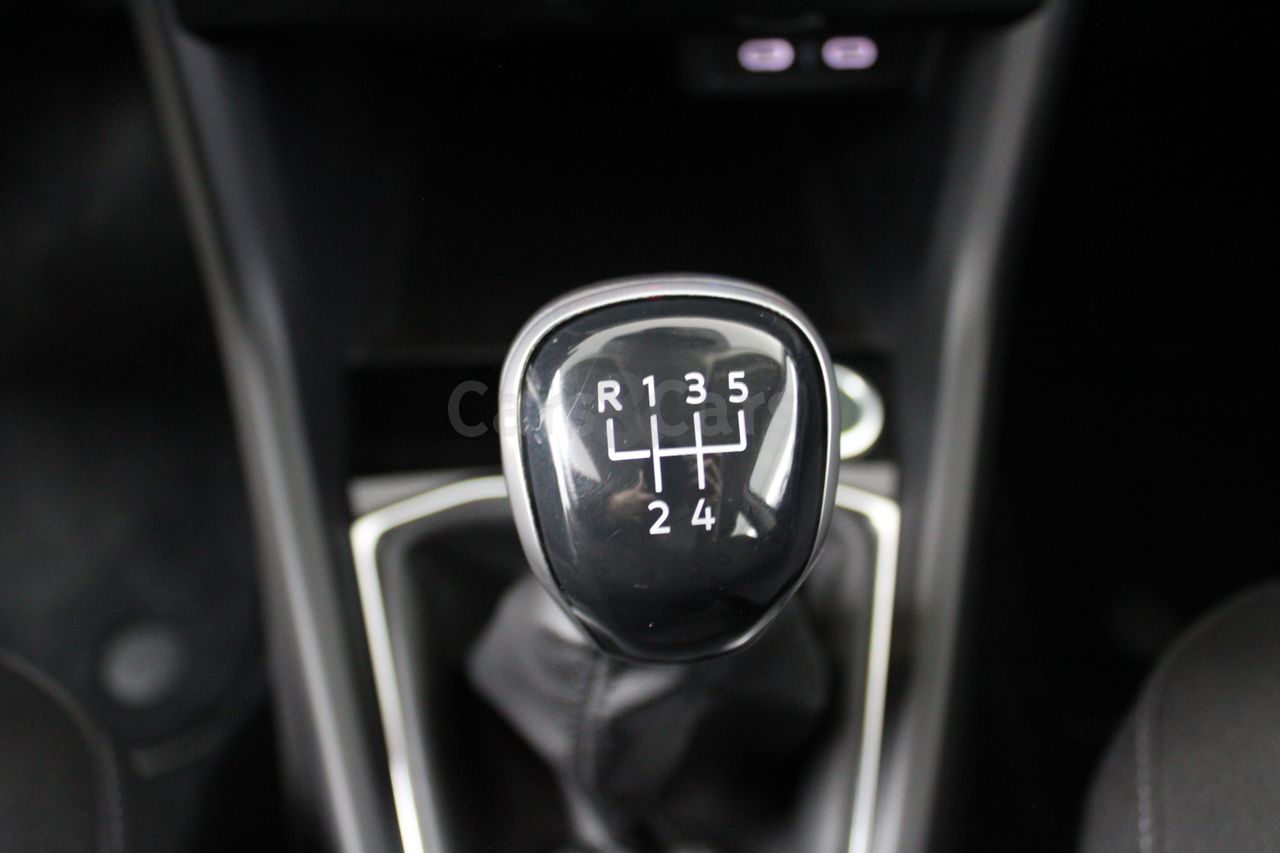 Foto Volkswagen T-Cross 11