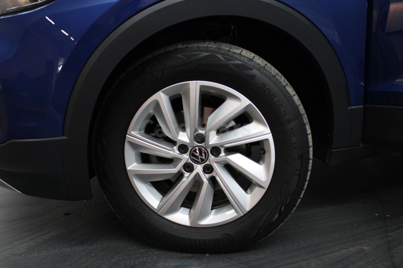 Foto Volkswagen T-Cross 15