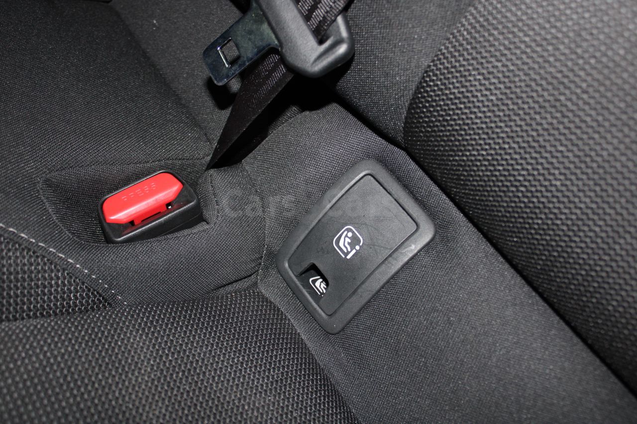 Foto Mazda CX-30 16