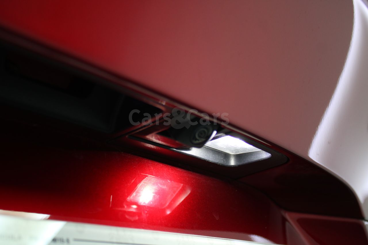 Foto Mazda CX-30 19