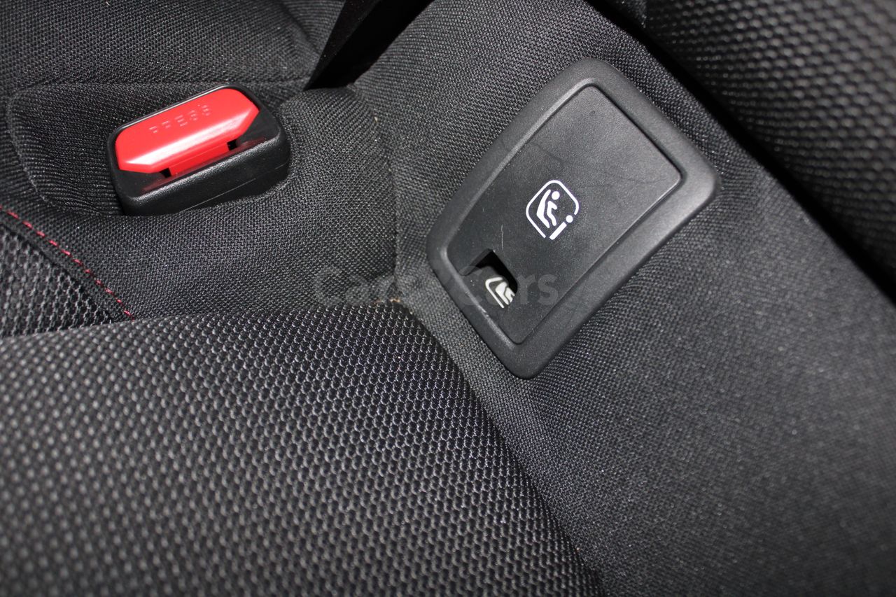 Foto Mazda CX-30 16