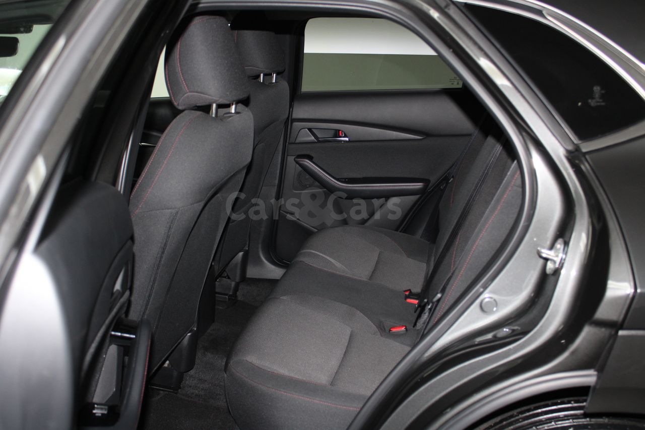 Foto Mazda CX-30 17