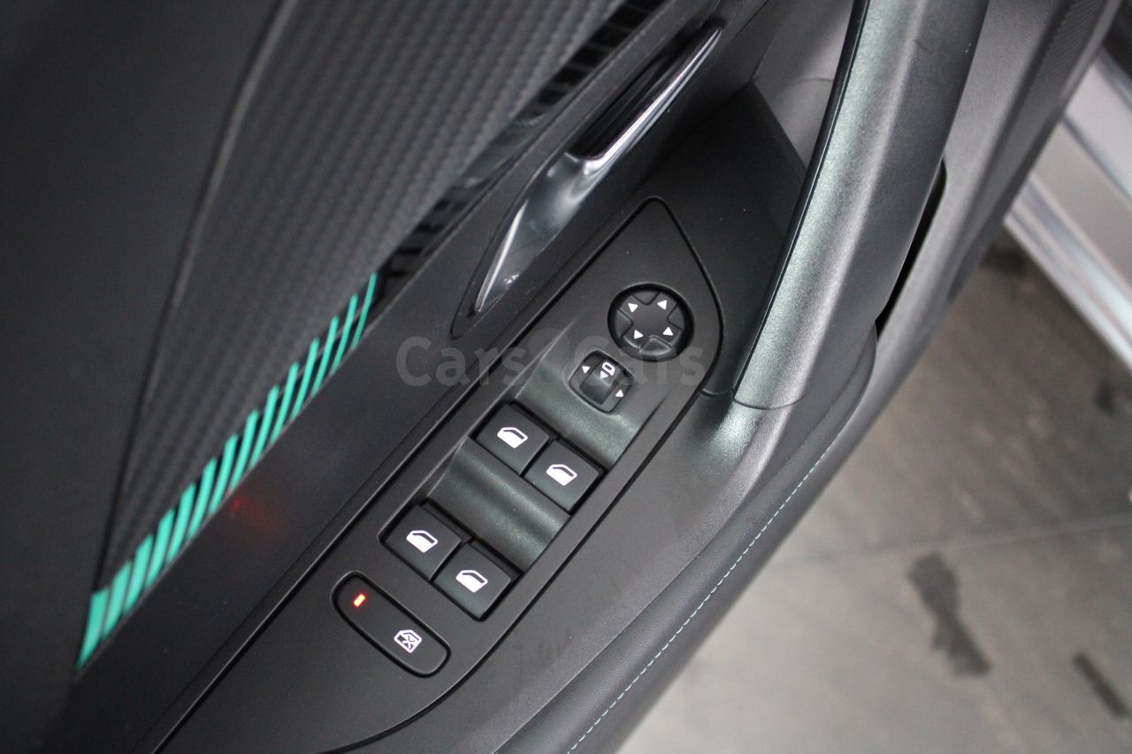 Foto Peugeot 2008 11