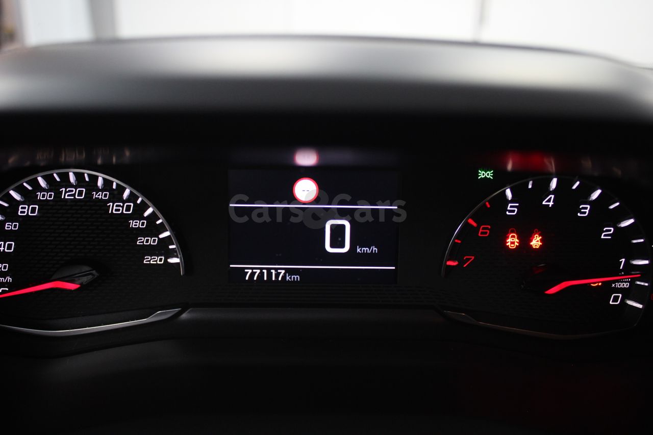 Foto Peugeot 2008 3