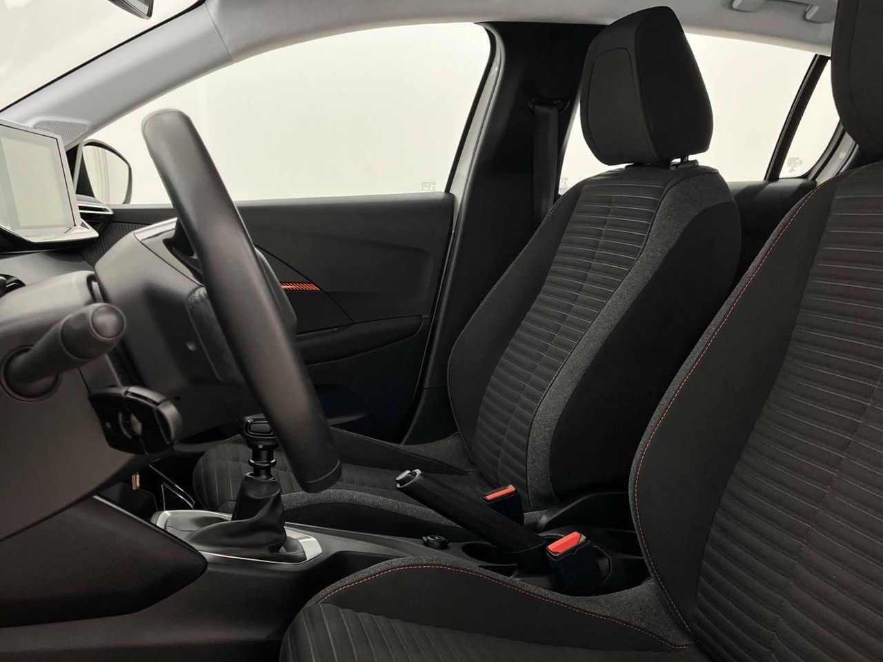 Foto Peugeot 208 9