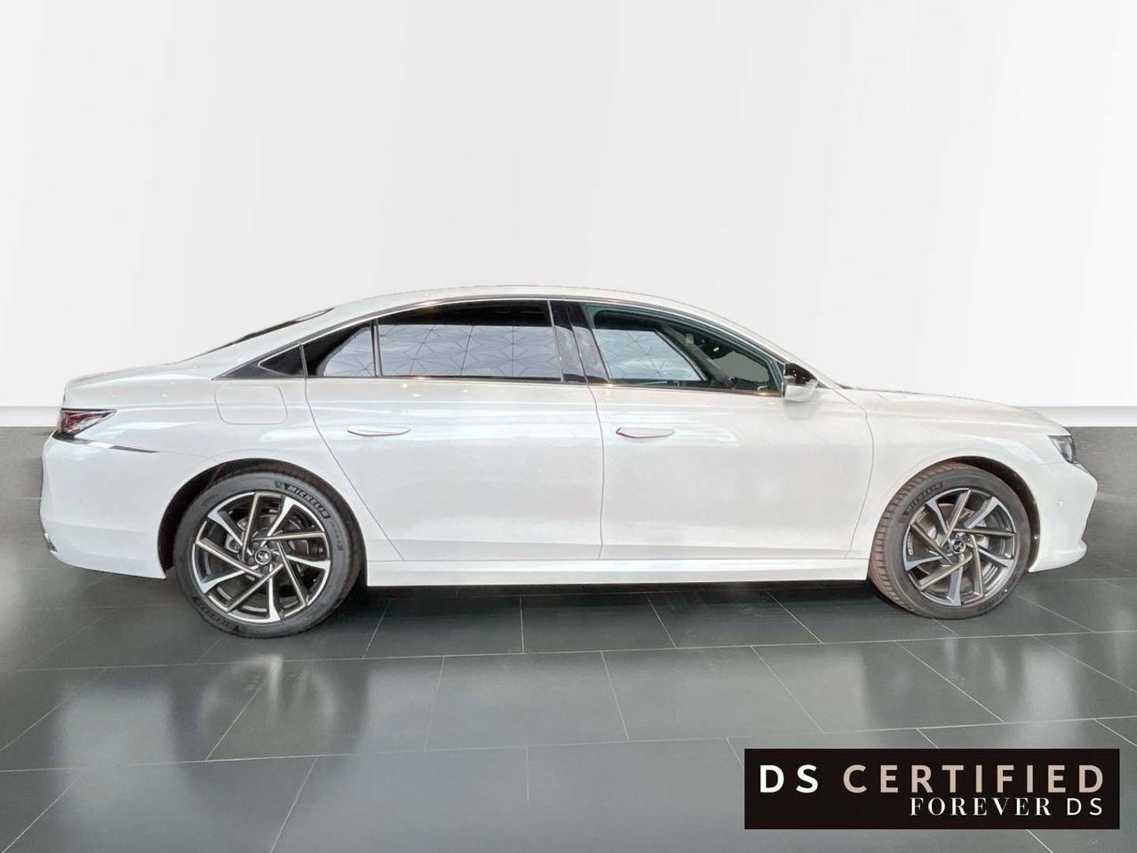 Foto DS Automobiles DS 9 4