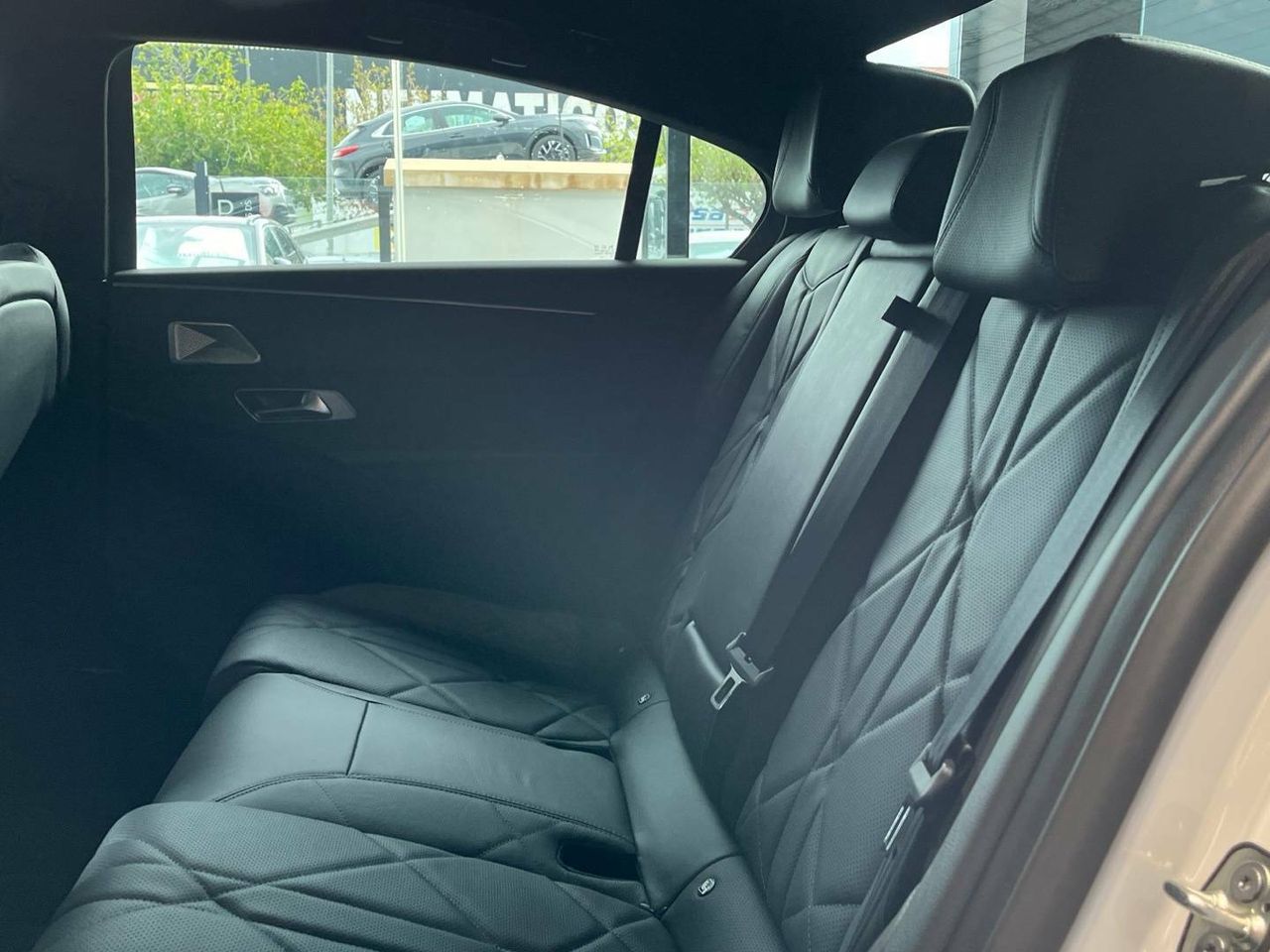 Foto DS Automobiles DS 9 10