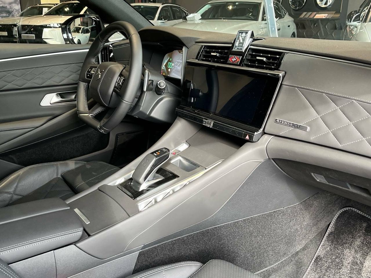 Foto DS Automobiles DS 9 17