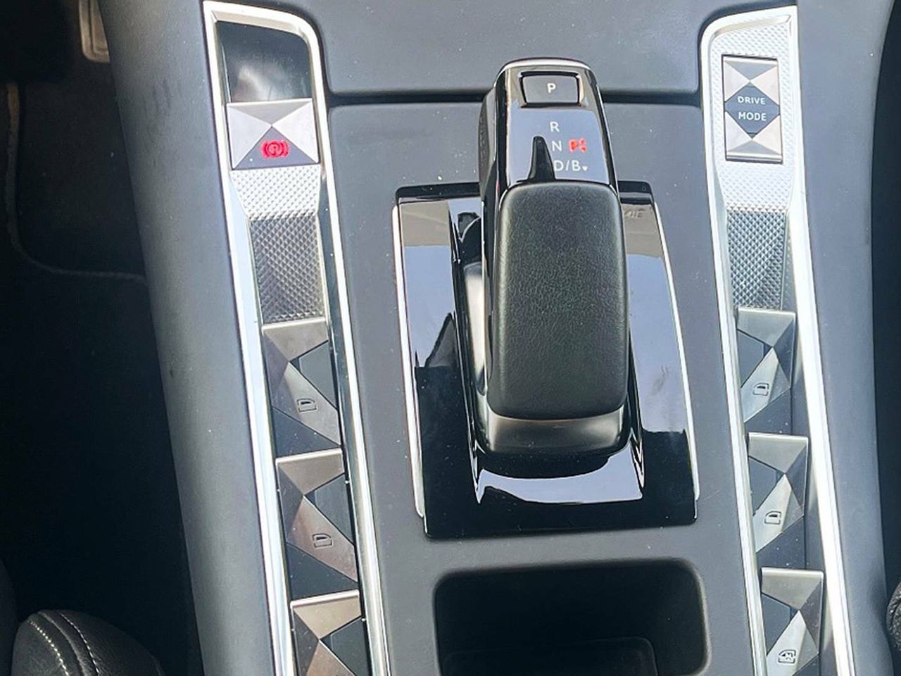 Foto DS Automobiles DS 7 15