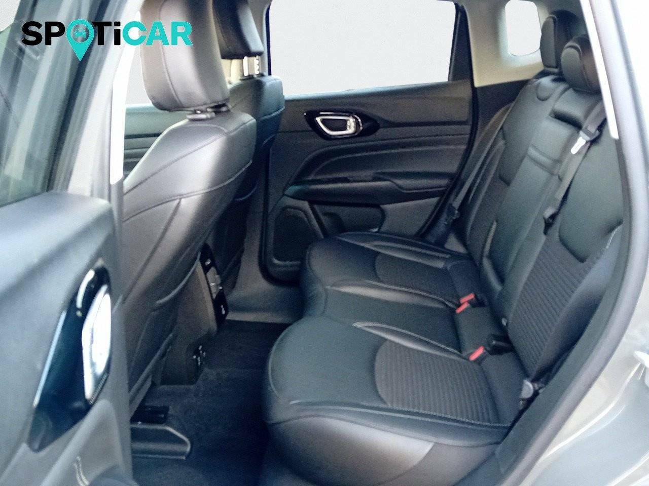 Foto Jeep Compass 12