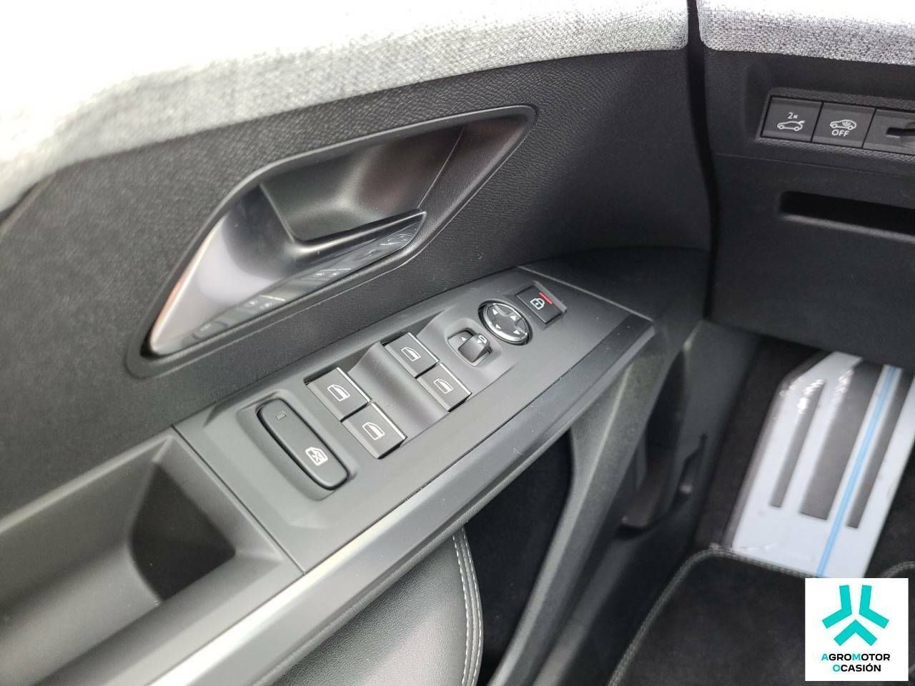 Foto Peugeot 3008 32