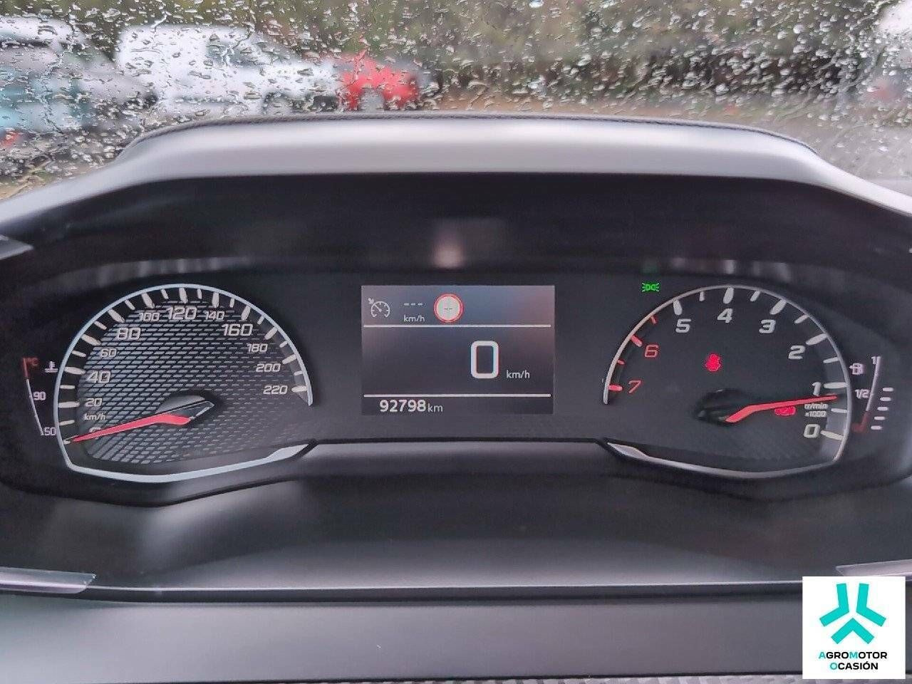Foto Peugeot 208 18