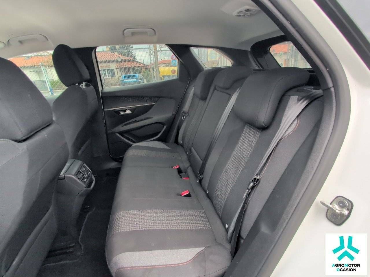 Foto Peugeot 3008 12