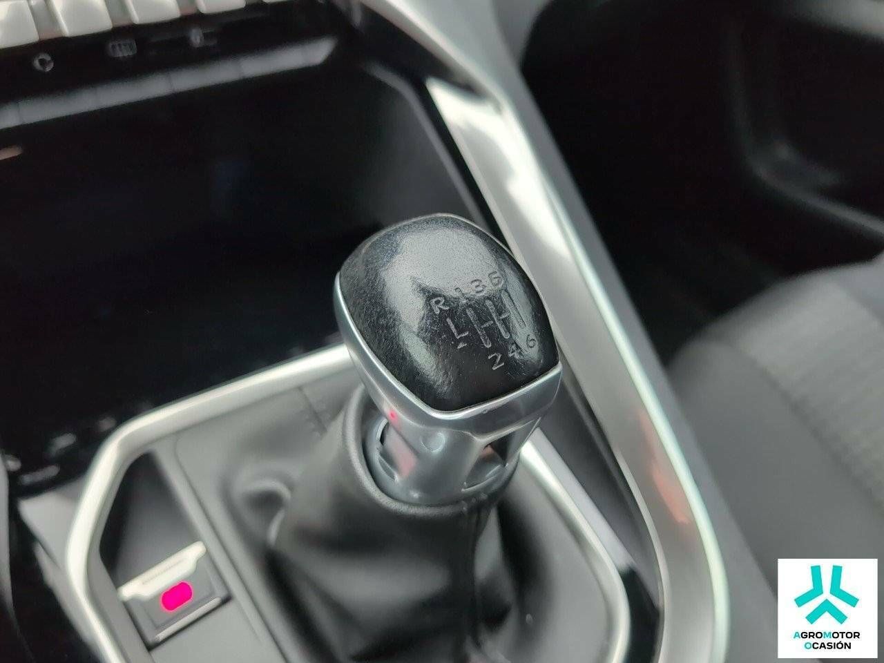Foto Peugeot 3008 14