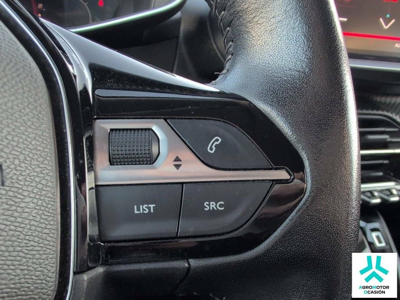 Foto Peugeot 2008 29