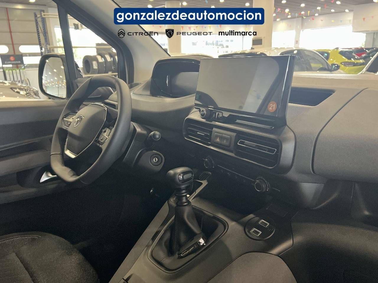Foto Peugeot Rifter 13