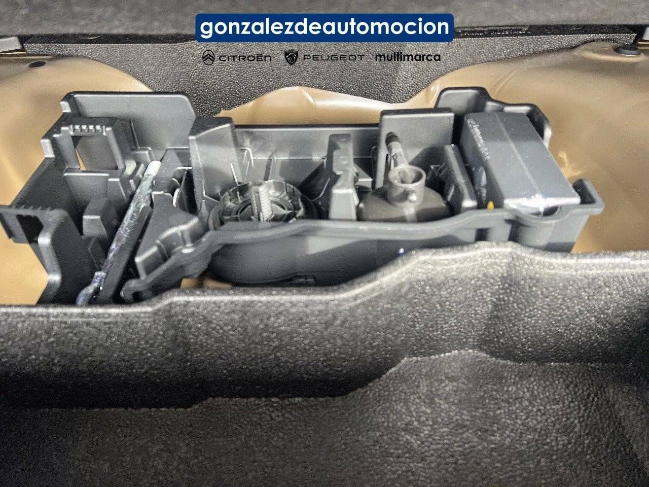 Foto Peugeot 2008 13