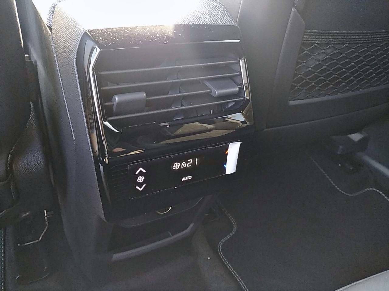 Foto Peugeot 5008 15