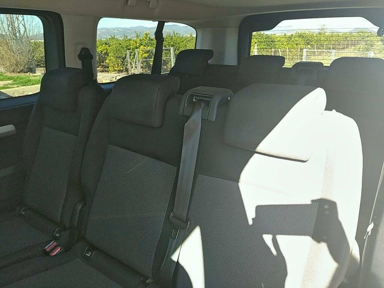 Foto Citroën Spacetourer 15