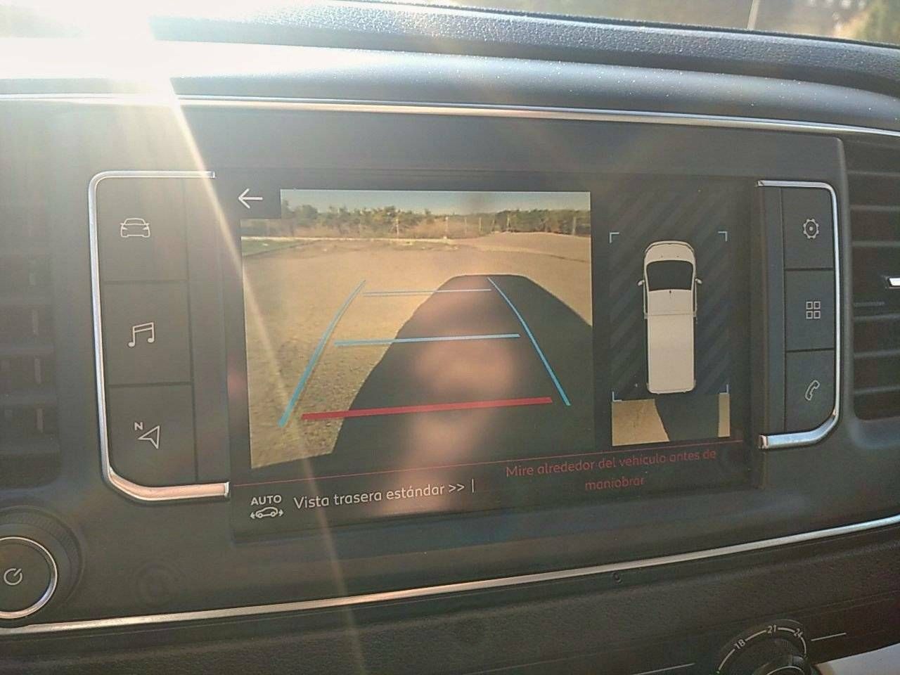 Foto Citroën Spacetourer 24