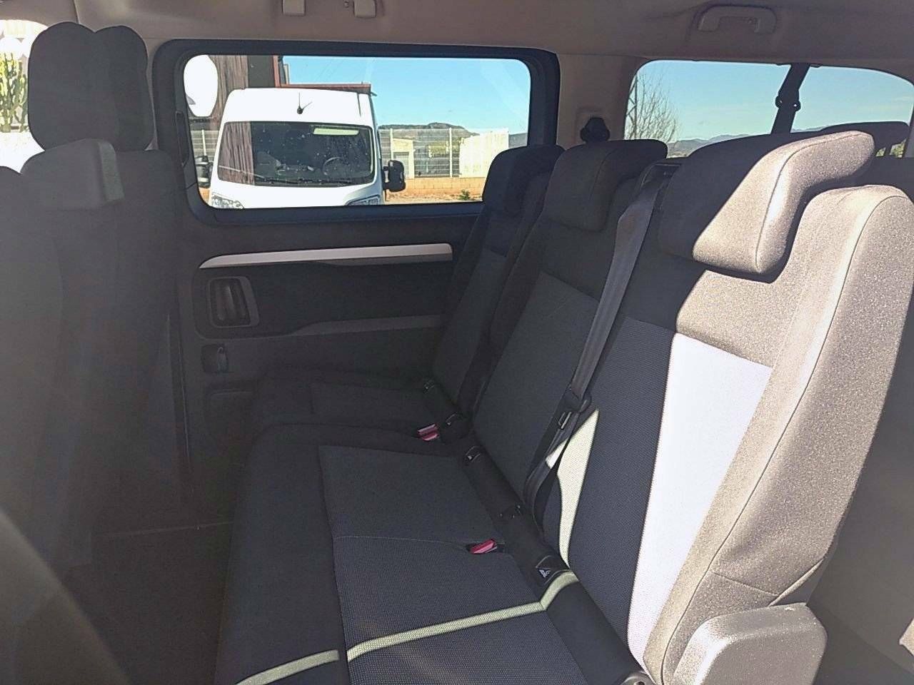 Foto Citroën Spacetourer 38