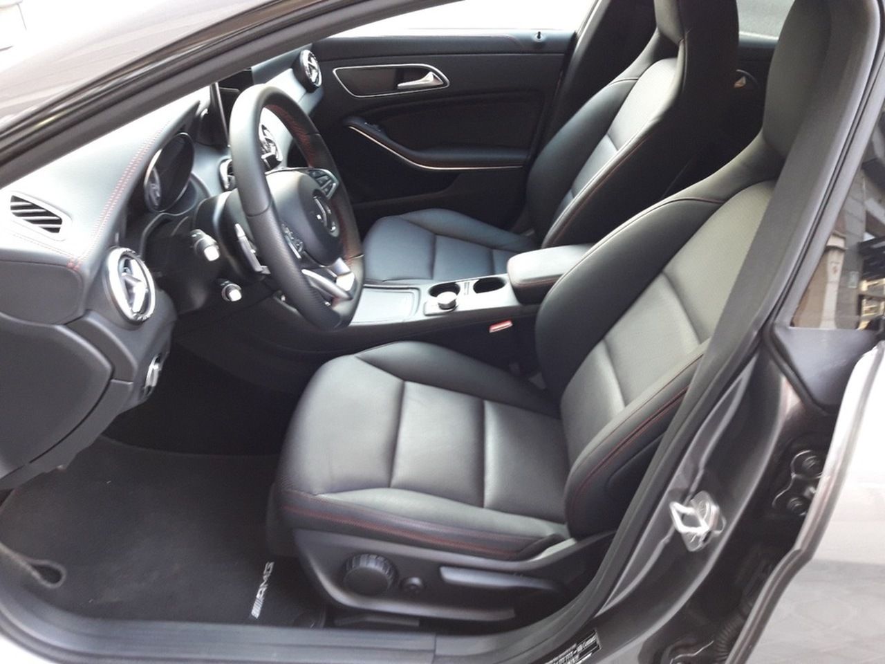 Foto Mercedes-Benz Clase CLA 10