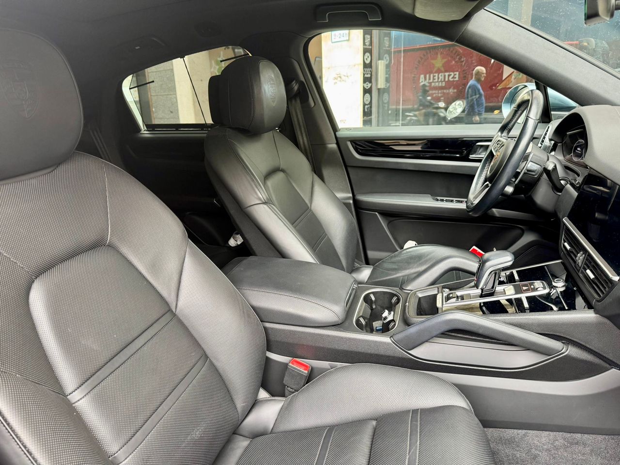 Foto Porsche Cayenne 8