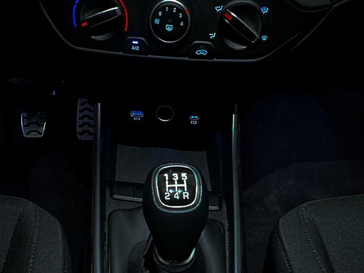 Foto Hyundai Bayon 15
