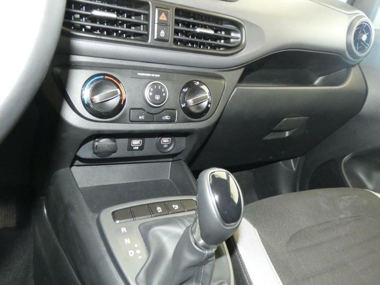 Foto Hyundai i10 12