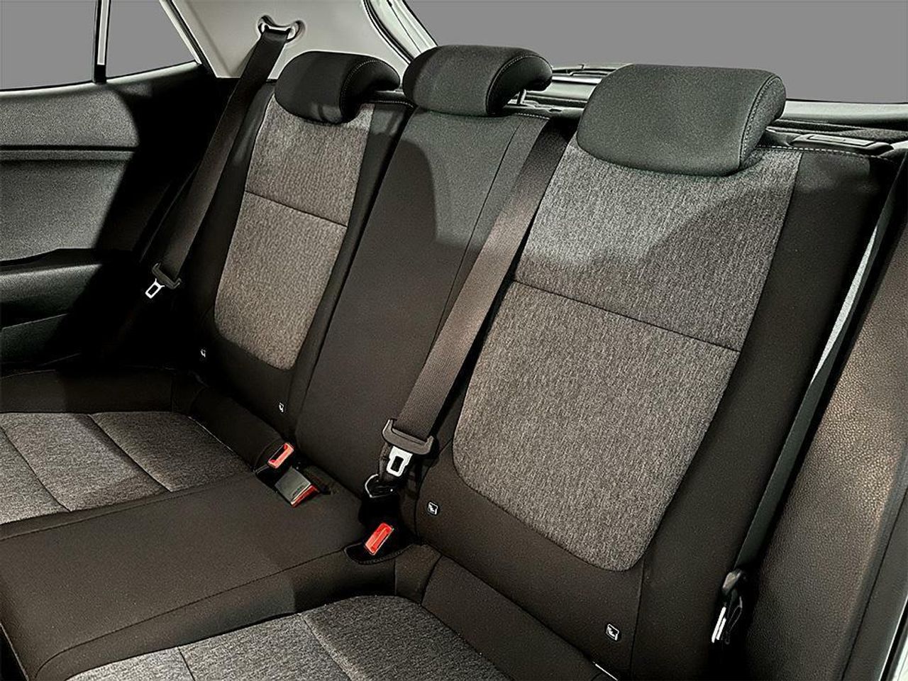 Foto Kia Stonic 19