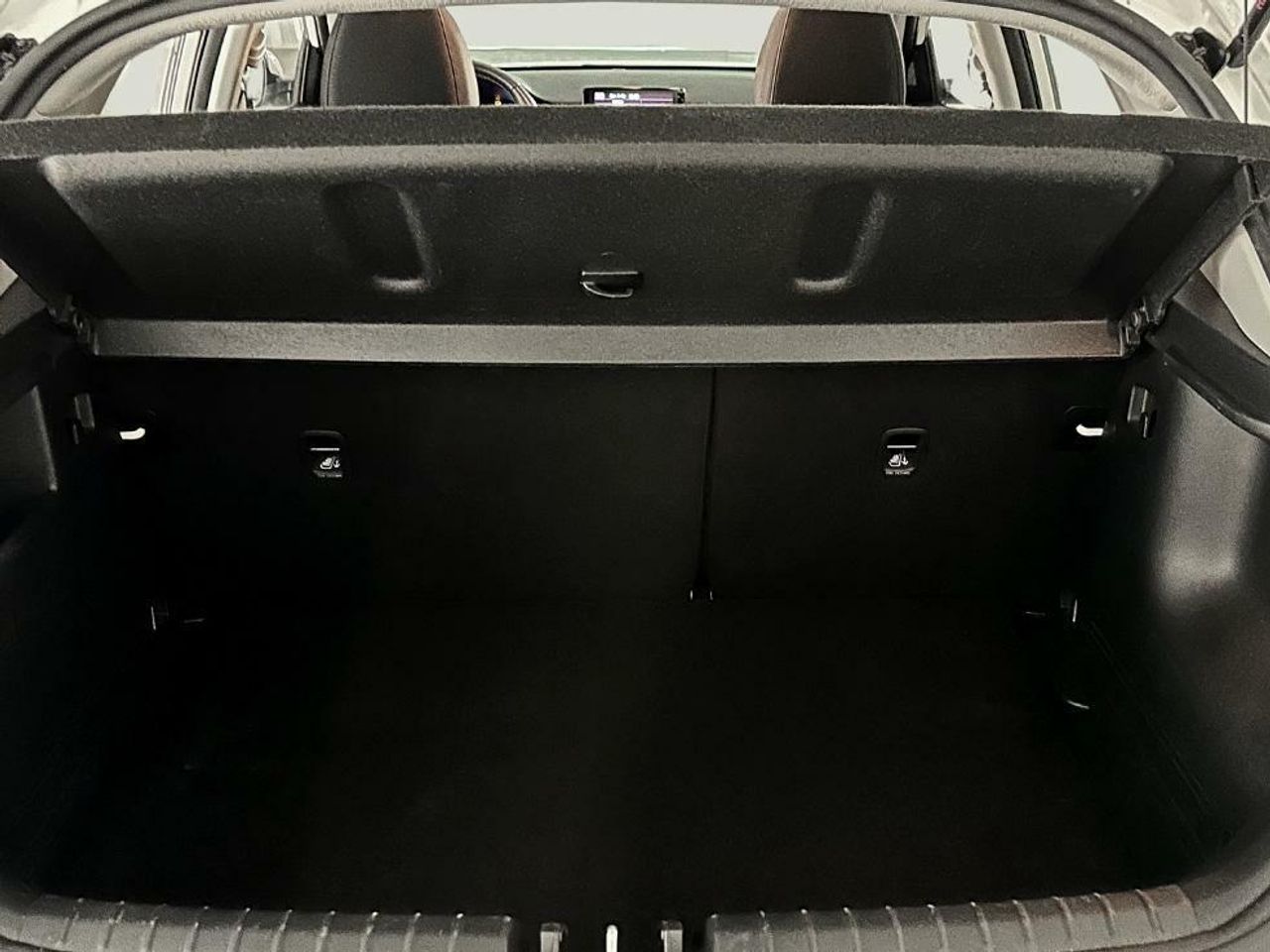 Foto Kia Stonic 20