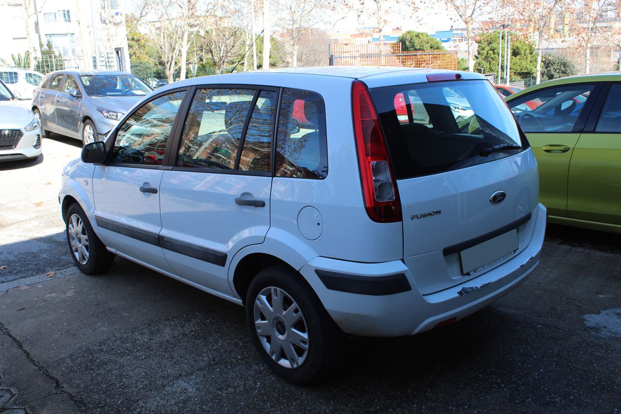 Foto Ford Fusion 5