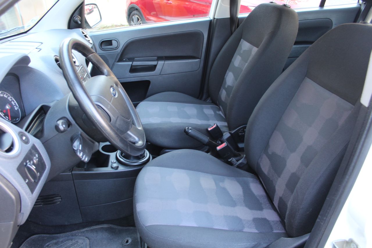 Foto Ford Fusion 8