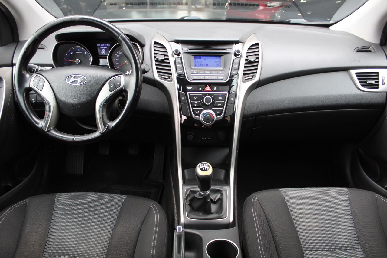 Foto Hyundai i30 10