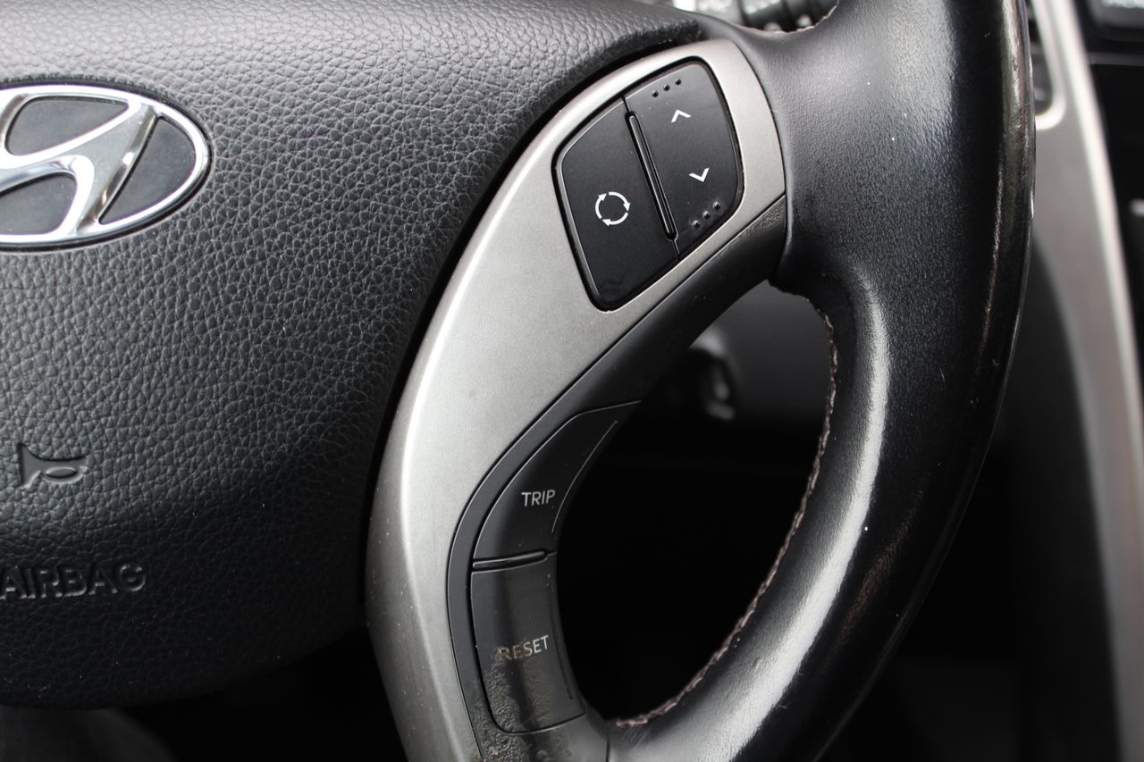 Foto Hyundai i30 13