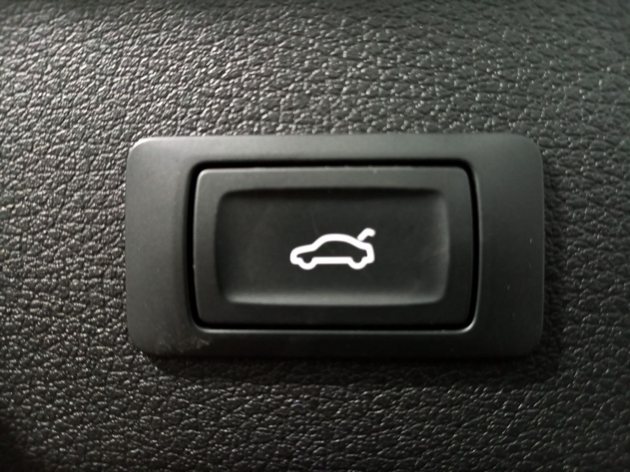 Foto Audi E-tron 22