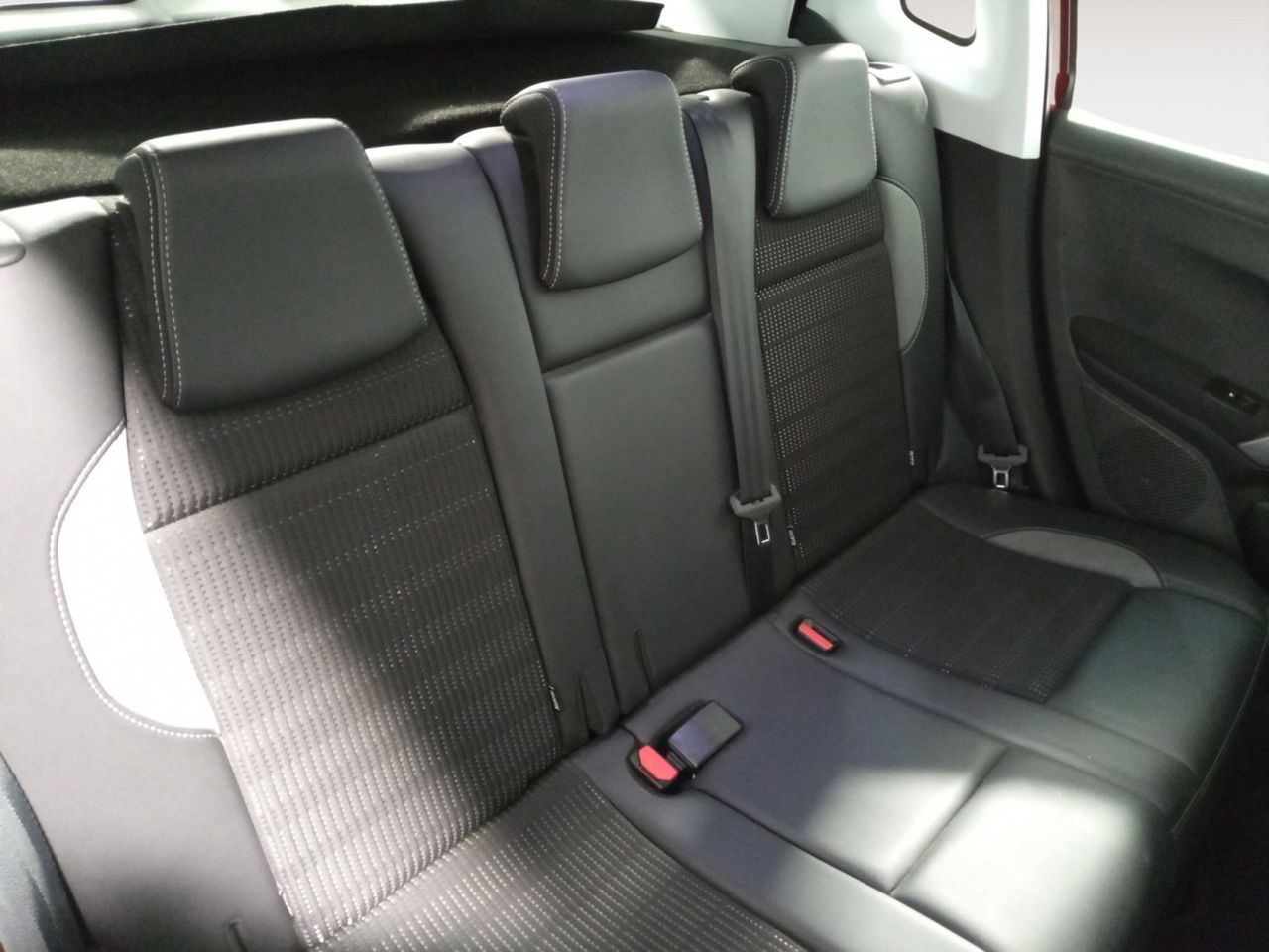 Foto Peugeot 2008 9