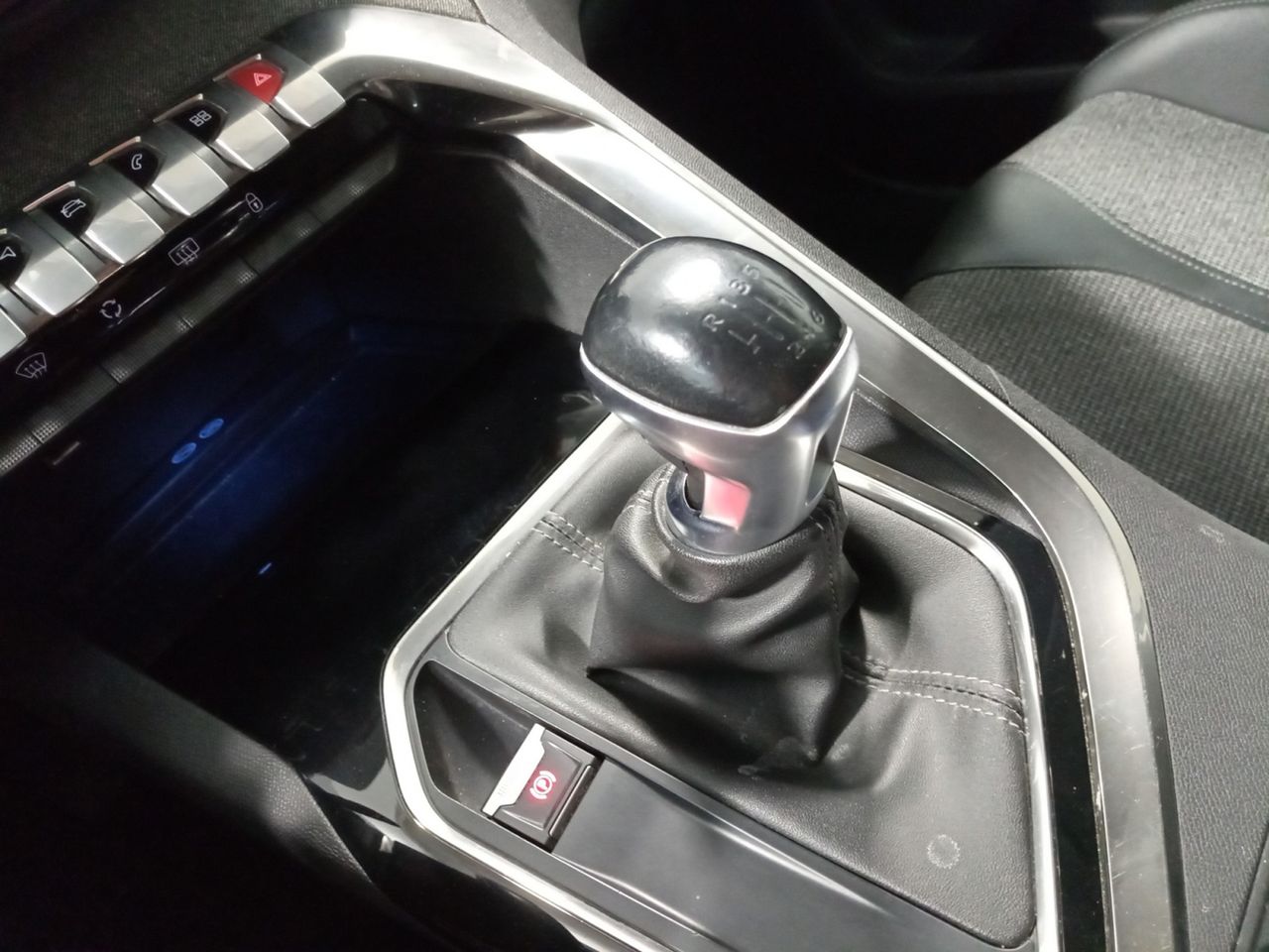 Foto Peugeot 5008 12