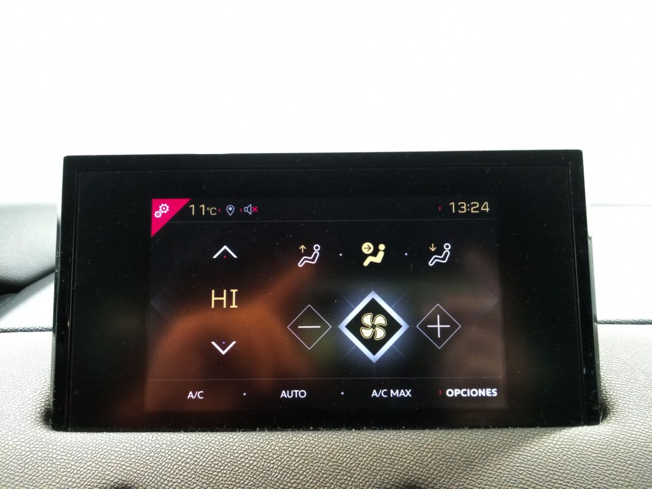 Foto DS Automobiles DS 3 18