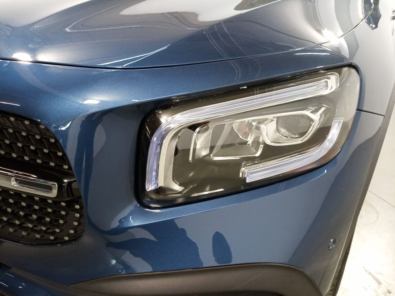 Foto Mercedes-Benz Clase GLB 21