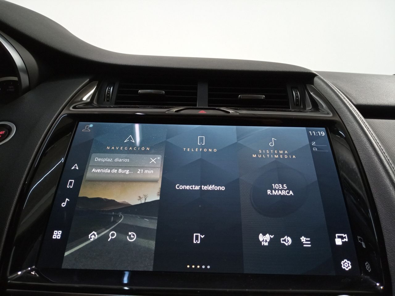 Foto Jaguar E-Pace 14