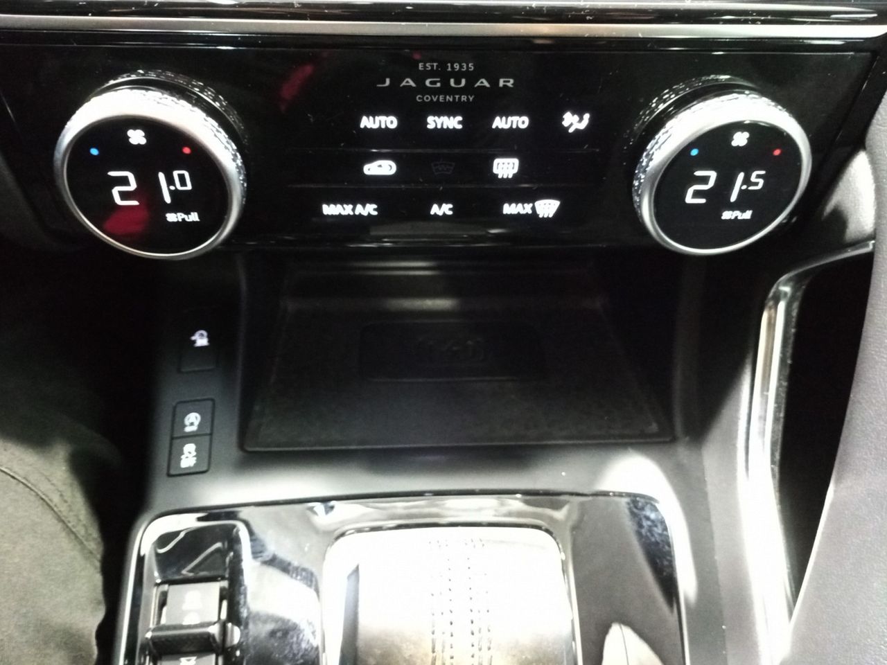 Foto Jaguar E-Pace 19