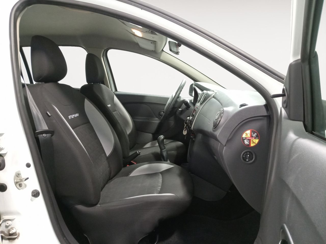 Foto Dacia Sandero 10