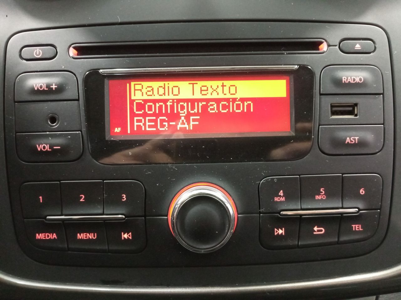 Foto Dacia Sandero 14