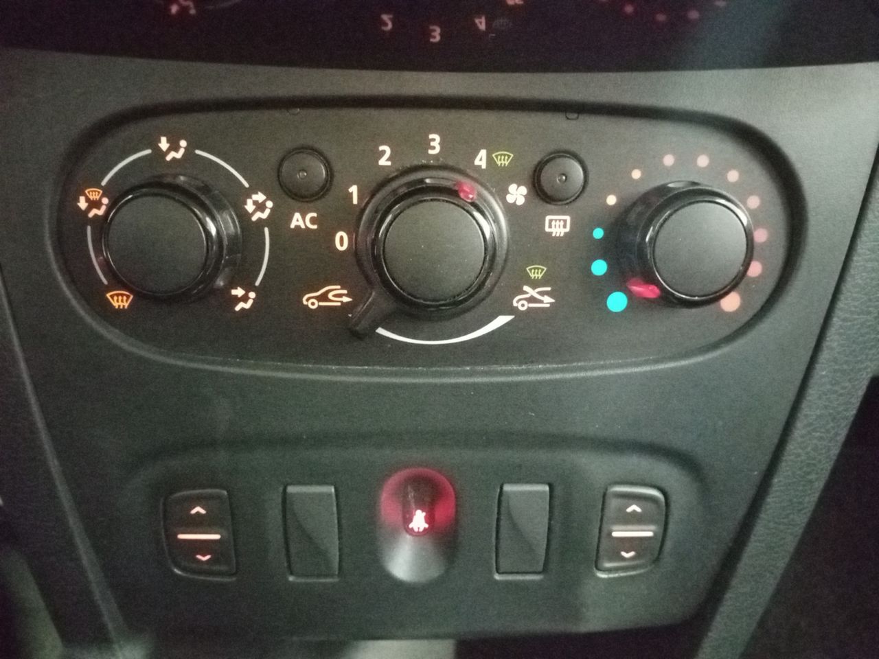 Foto Dacia Sandero 17