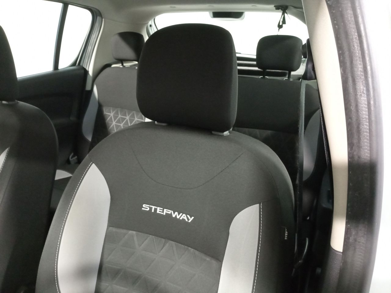 Foto Dacia Sandero 18