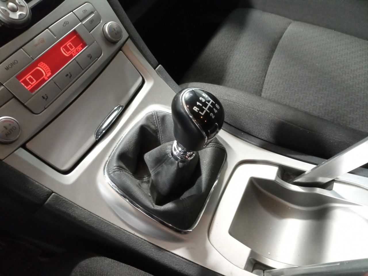 Foto Ford S-Max 13