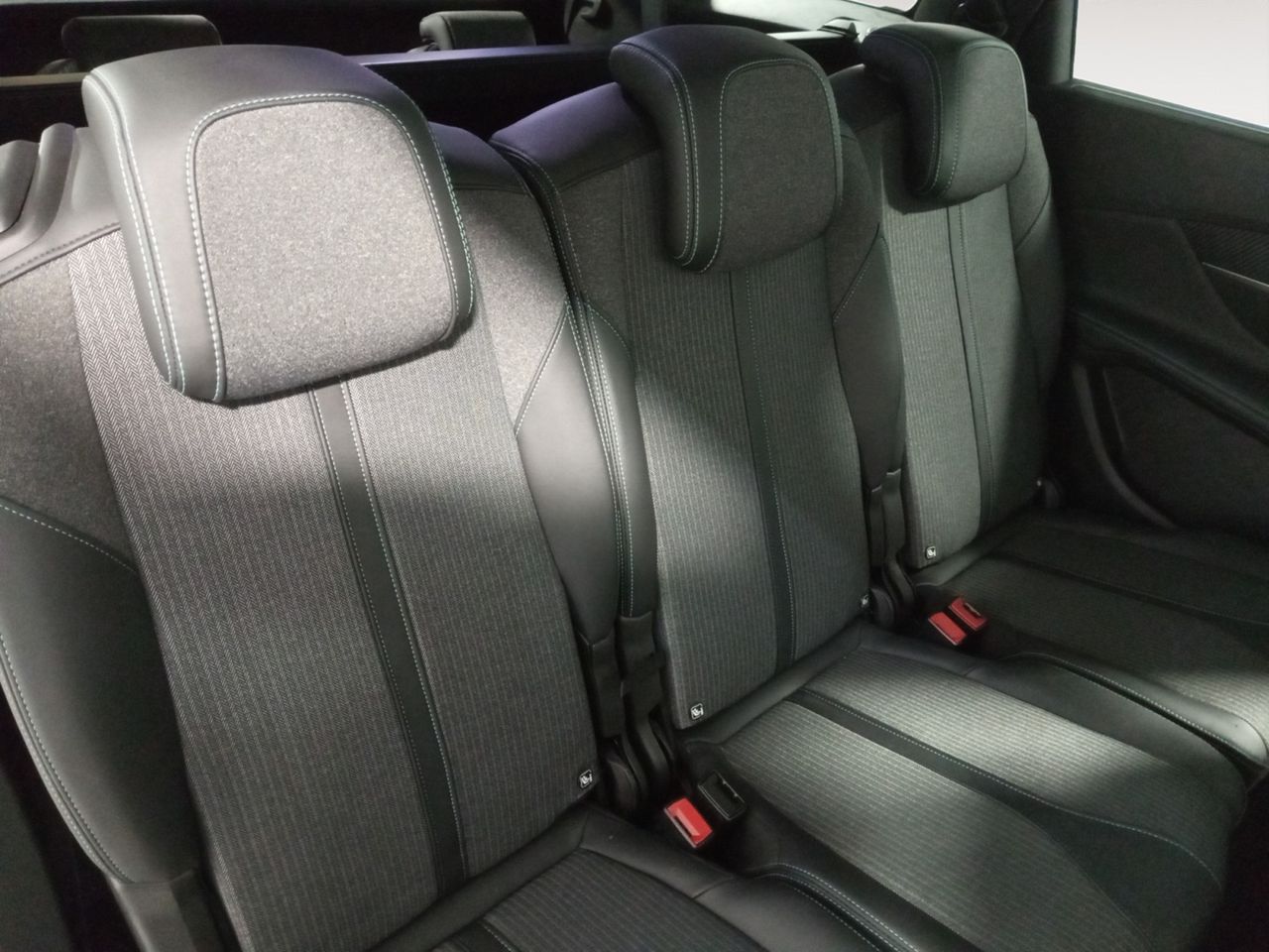 Foto Peugeot 5008 9