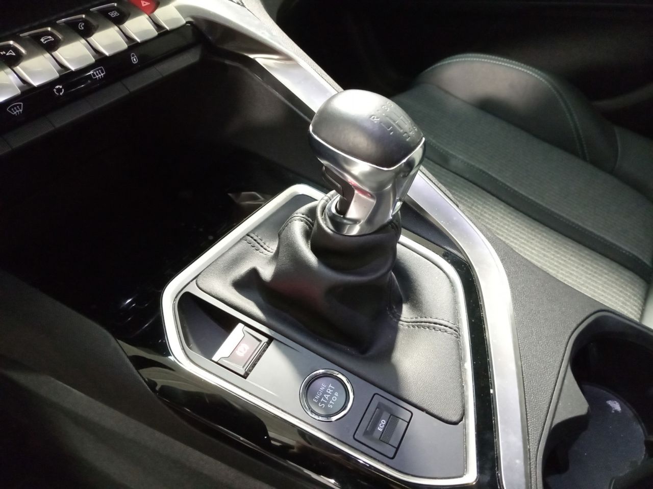 Foto Peugeot 5008 13