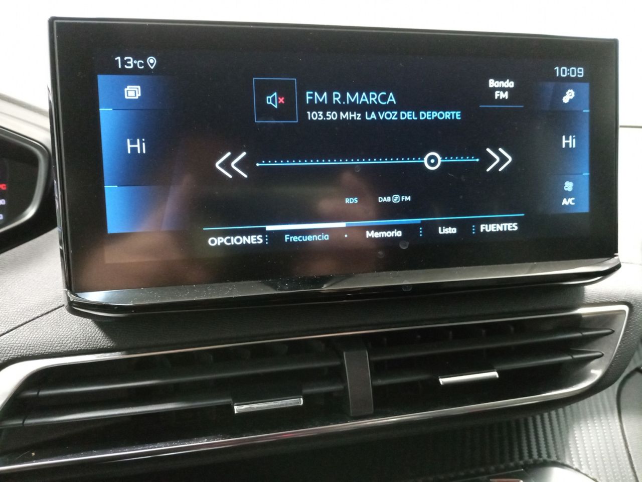 Foto Peugeot 5008 16